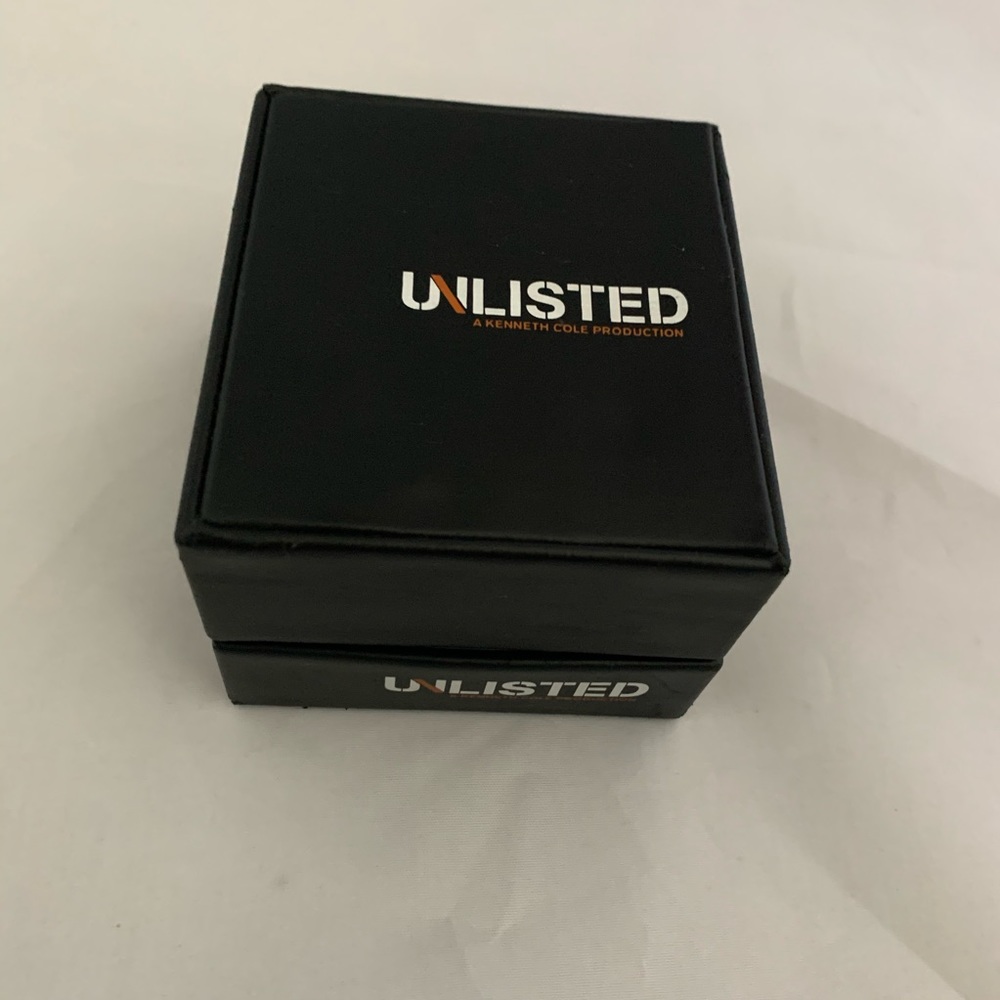 UNLISTED BY KENNETH COLE IS WATCH - Picture 5 of 5